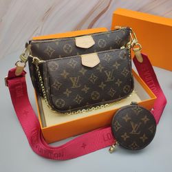💖Louis Vuitton Multi Pochette Accessoires – Monogram Canvas, Pink Strap