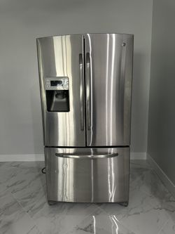 GE Refrigerator 