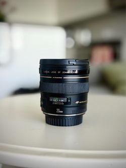 Canon EF 20mm f/2.8 USM Lens