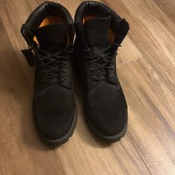 Black Timberlands 