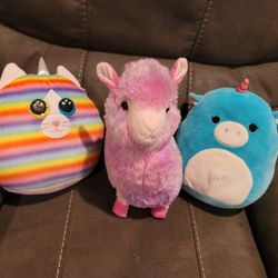 3 Stuffed Animals 