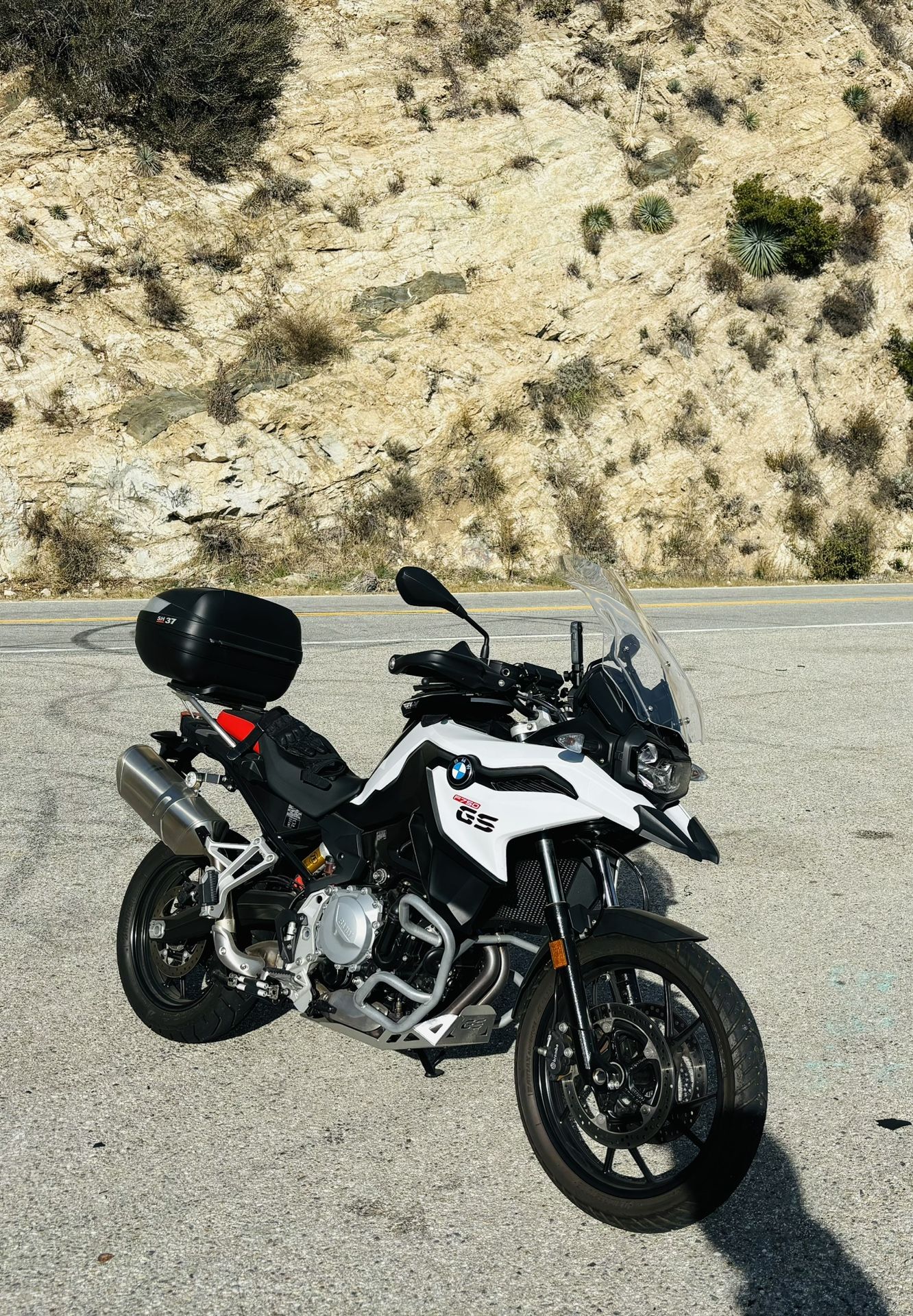 Motorcycle BMW F750GS – 1,965 miles – Premium Package