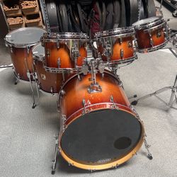 Gretsch Renown Drum Set