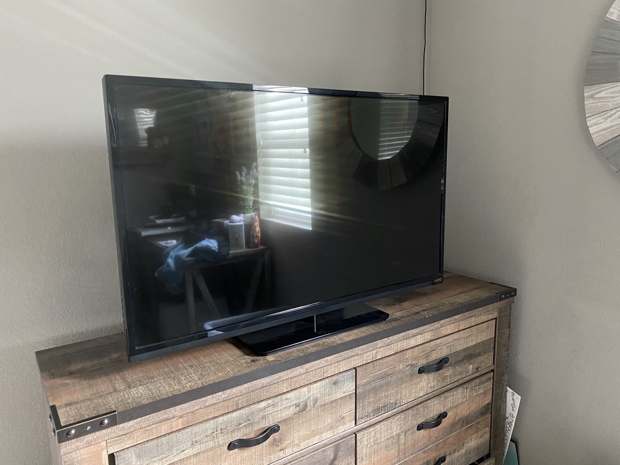 VIZIO E420d-A0 42-inch 1080p LED Smart 3D HDTV