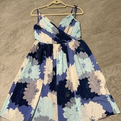 Size 4 - Banana Republic Dress 