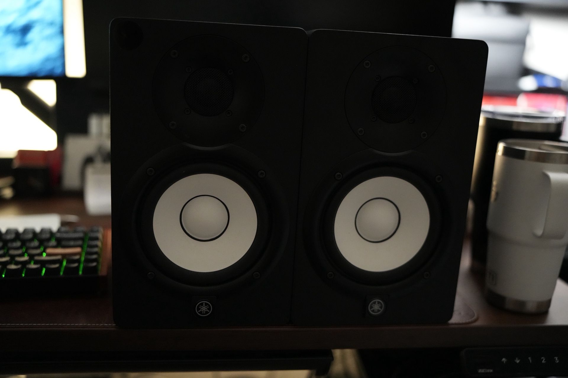 Studio Monitor Upgrade Kit – Yamaha HS5 + Scarlett Solo + Mogami Cables + Hosa Adapter
