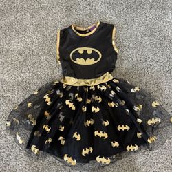 Girls Batgirl costume Size 4-5