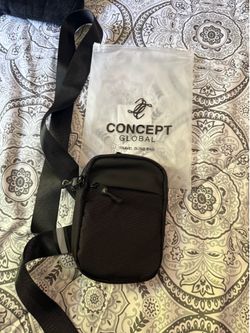 CONCEPT GLOBAL TRAVEL SLING BAG