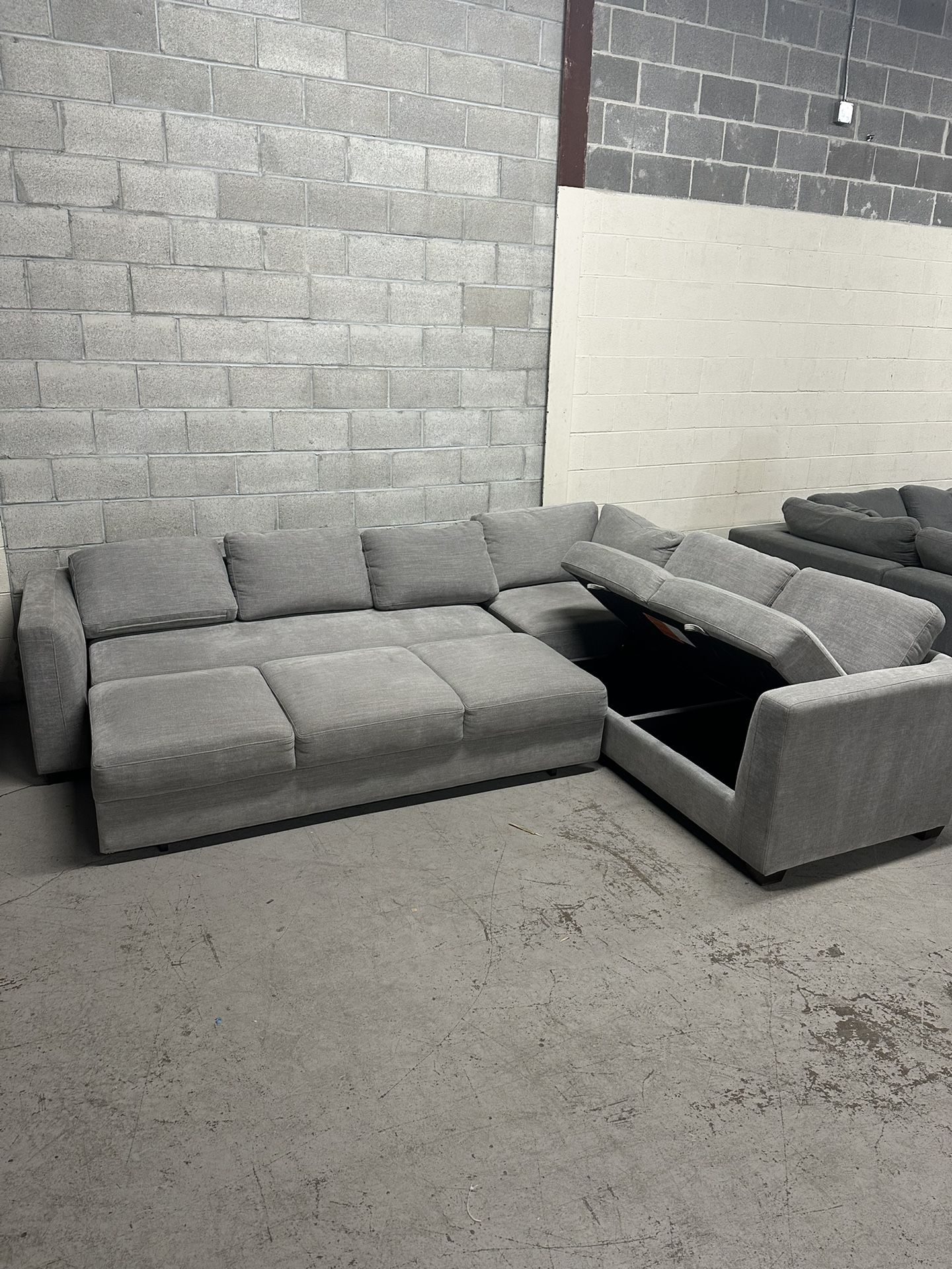 Pullout Bed Sectional Couch - free Delivery 