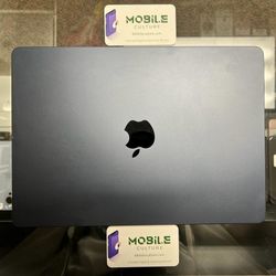 2022 MacBook Air M2 256HD (Ask About Our Finance Options!!)