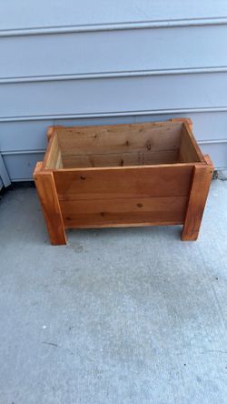 Planter box