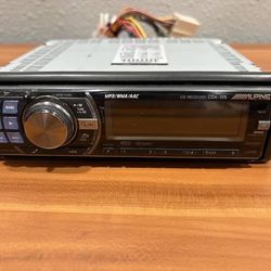 Alpine CDA-105 Car Stereo Receiver AM/FM/CD Player USB Dash MP3 WMA