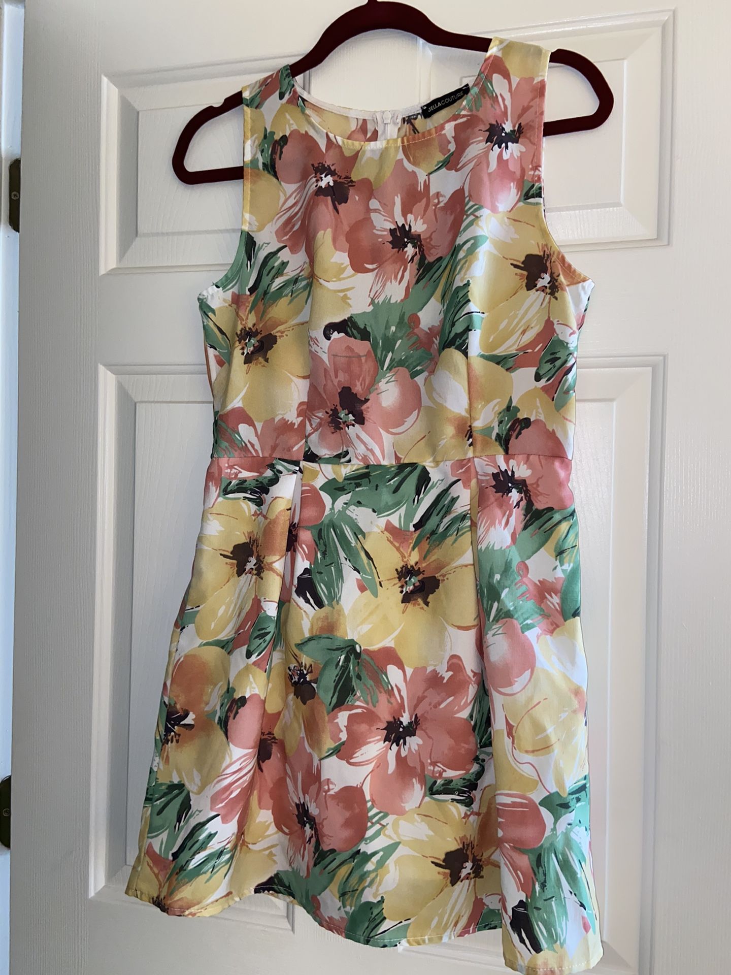 Beautiful pink yellow white green flower printed short sleeve dress with lining size M