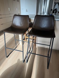Set of 2 Barstools