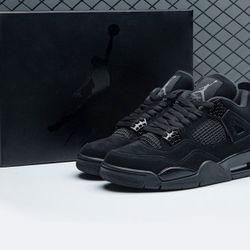 Air Jordan 4 Retro Black Cat ( Accepting Offers) 