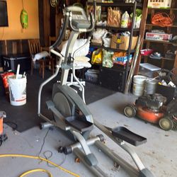 Free elliptical