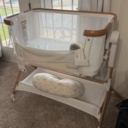 BASSINET $120 OBO 