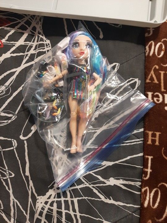 RAINBOW HIGH DOLLS