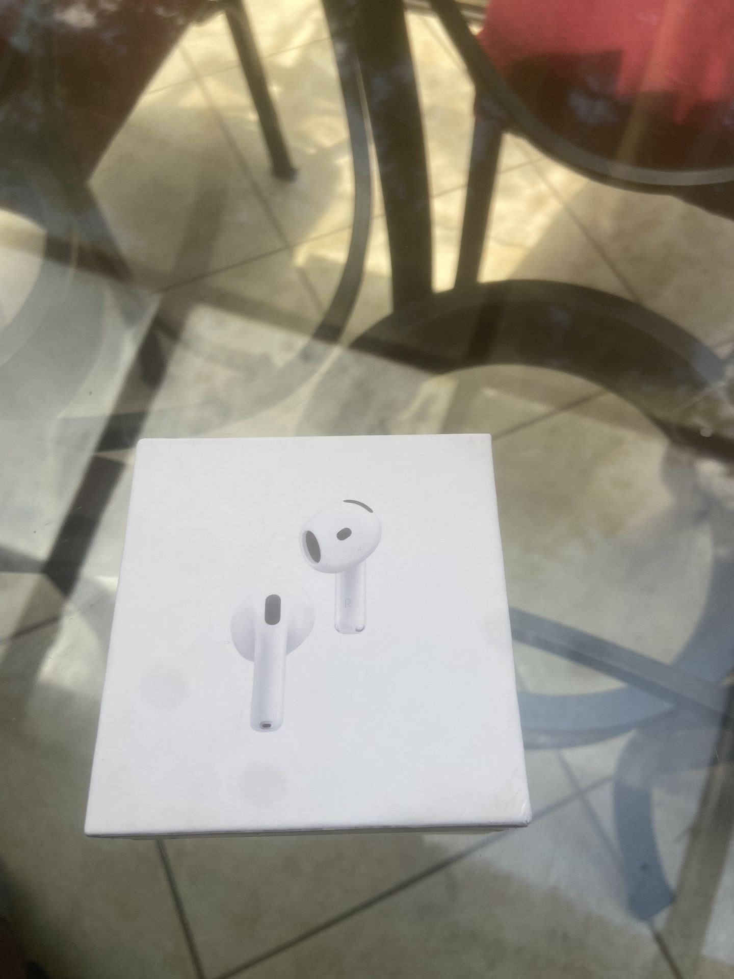 AirPods 4 Active Noise Cancelling In-Ear Earphones