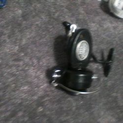 Vintage Gladding Fishing Reel 2202