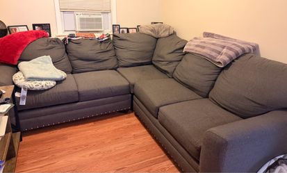 FREE 3-Piece Sectional Sofa – Pickup 10/30 ONLY