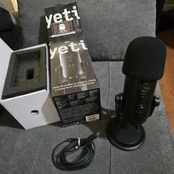 Blue Yeti Microphone Blackout Edition