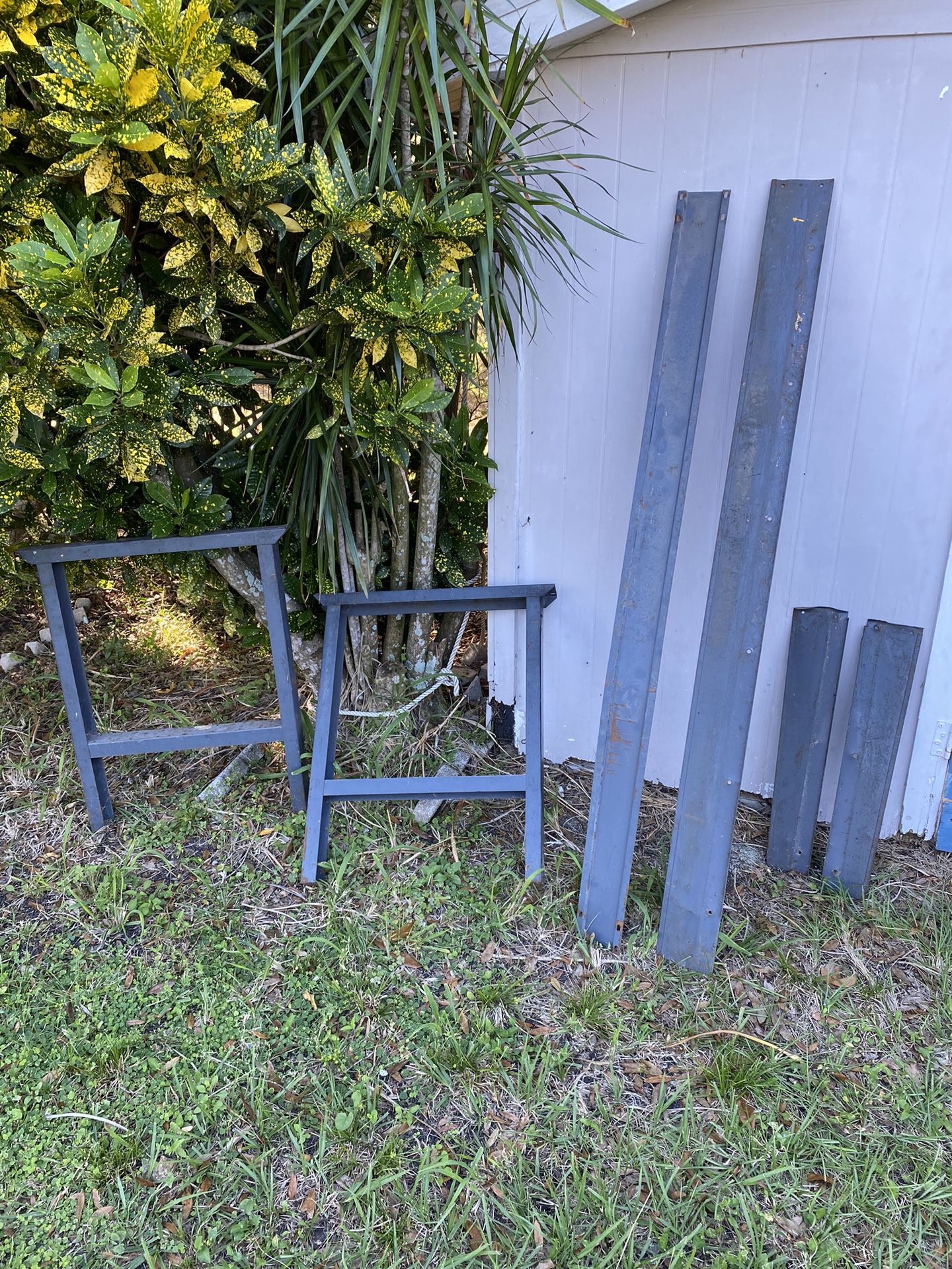 Free Workbench Frame