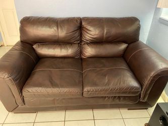 Sofá por solo 60$