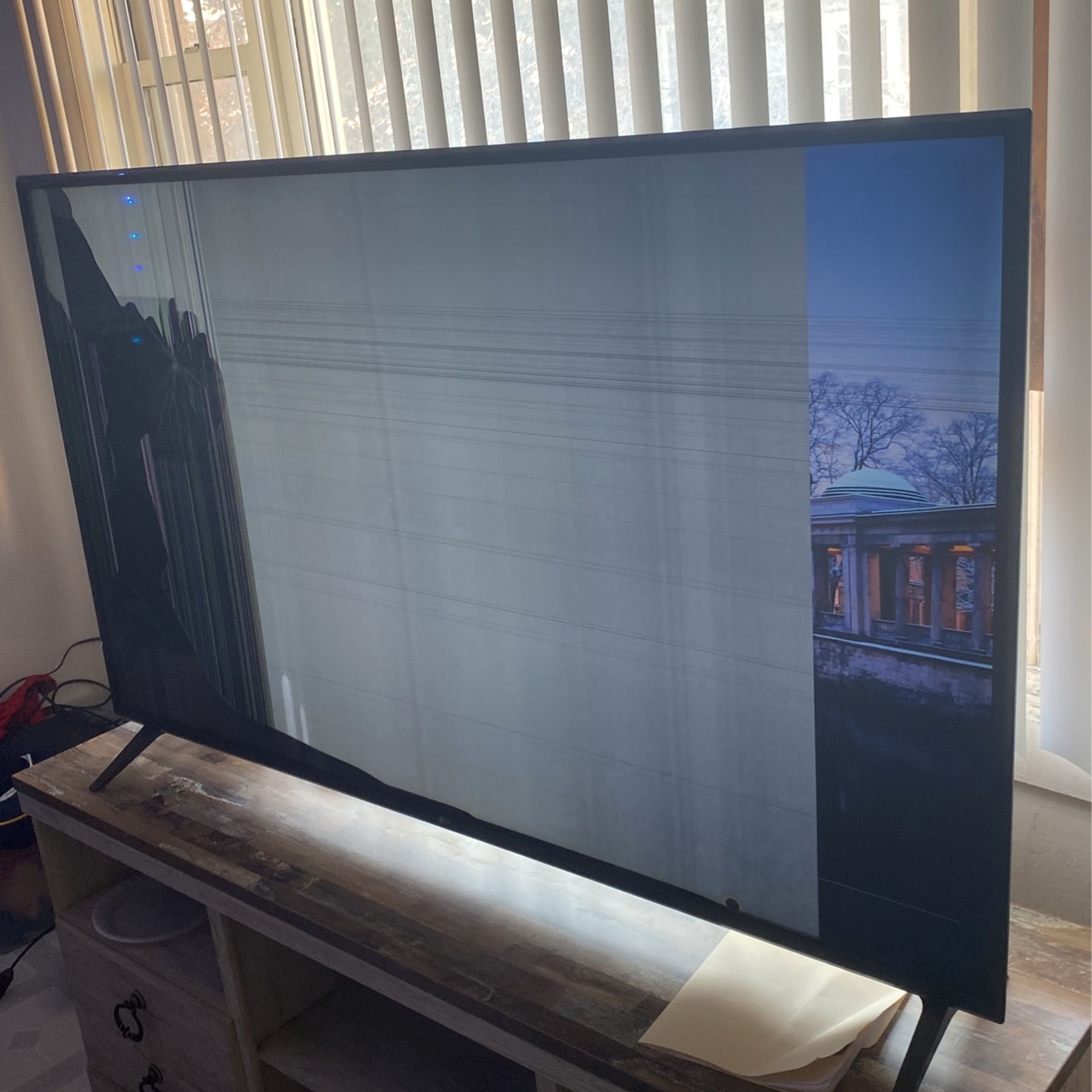 65 Inch Tv Broken Screen Wires Included