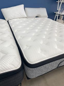Brand New Queen Mattress Floor Models- Only 20 needed up front!