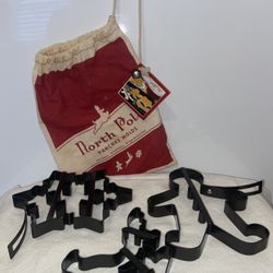  ⛄️ WILLIAMS SONOMA "North Pole" Pancake Mold Set - LIKE NEW! #