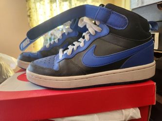 Nike Court black and blue