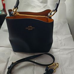 COACH PURSE.💙