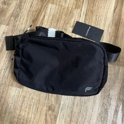 NEW Fabletics Fanny Pack