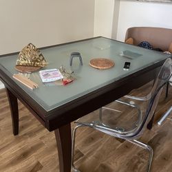 Extendable Dining Table