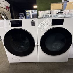 Brand New Samsung Bespoke White Front Load Washer And Gas Dryer Set 