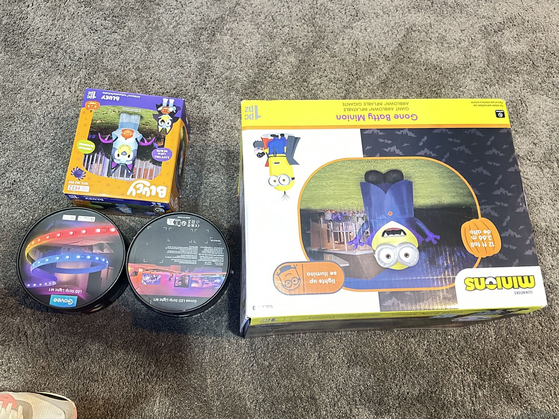 Halloween Decorations Brand New All In Their Sealed Original Boxes