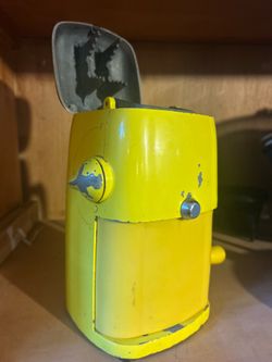 Vintage Ice-O-Mat Hand-Crank Ice Crusher — $20 / OBO