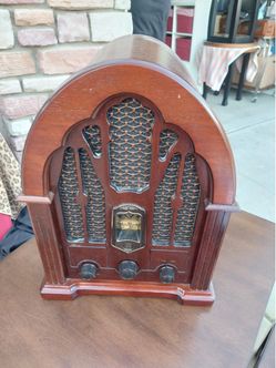 GE Vintage Style Cathedral AM/FM Radio