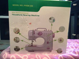 Mini sewing machine