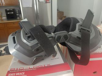 Xlarge  knee brace mcdavid