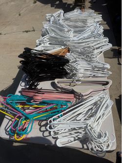 Plastic Clothes Hangers