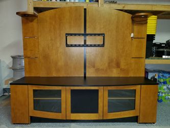 JSP Type Entertainment Center