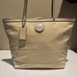 Coach Signature Stripe Stitched Patent Leather Tote bag
