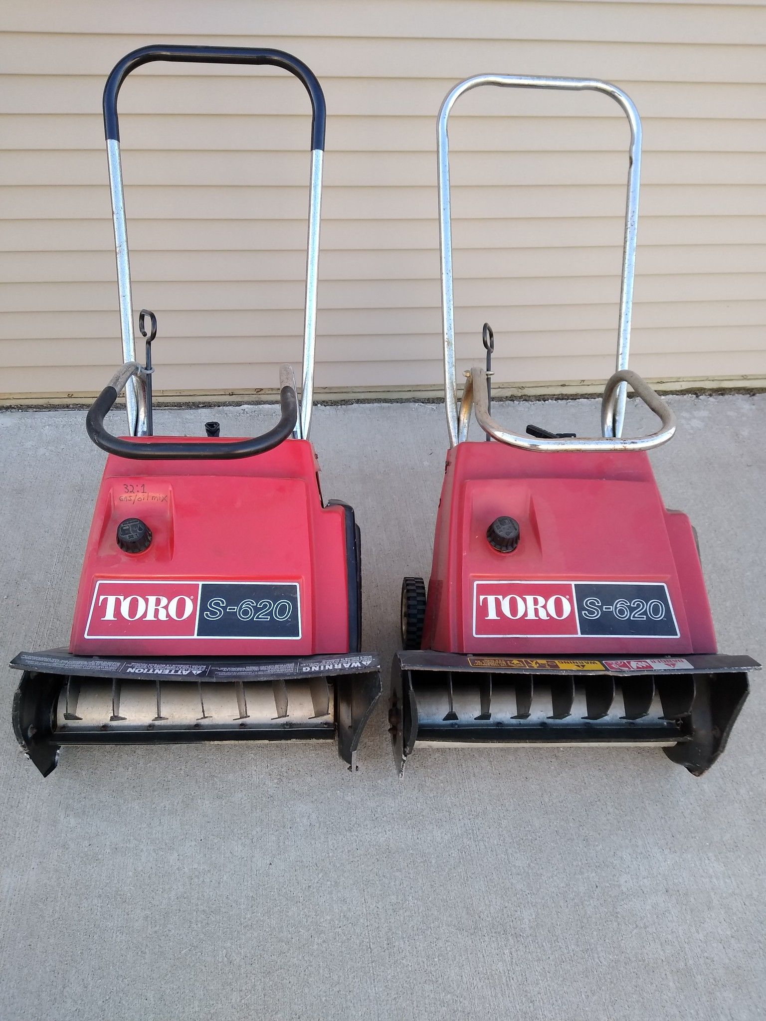 2 S 620 Toro Snow Blowers for Sale in Avon, OH OfferUp