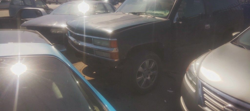 OBS Tahoe Parts