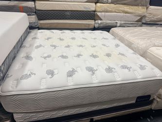 Mattress and box Spring Size King .