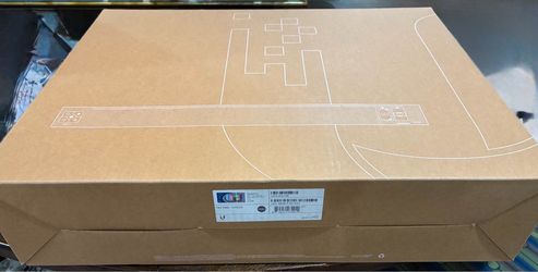 Ubiquity NEW UniFi 1 Gateway Pro, 5 Access Point, 5 Switch Flex, 5 Adapters, 3 Routers