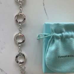Tiffany & Co. Silver Circles Clasp Toggle 7 1/2" Charm Bracelet