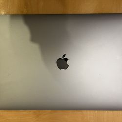 Apple MacBook Pro 15.4”, 16GB, 512GB SSD, Corei7